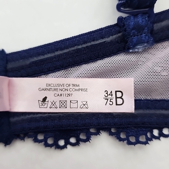 ⭐️2/ $30⭐️ la Vie en Rose Convertible Bra Blue Satin Lace Pink Interior Size 34B - Picture 8 of 11